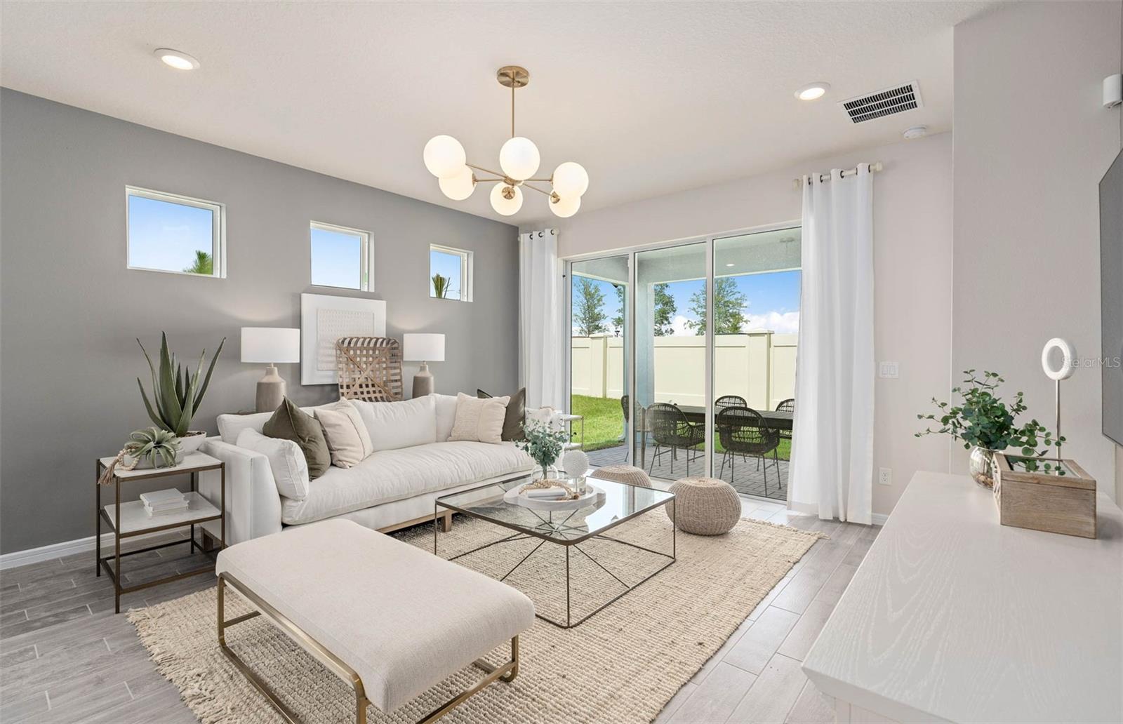 Image 9 of 25 For 15843 Gem View Street