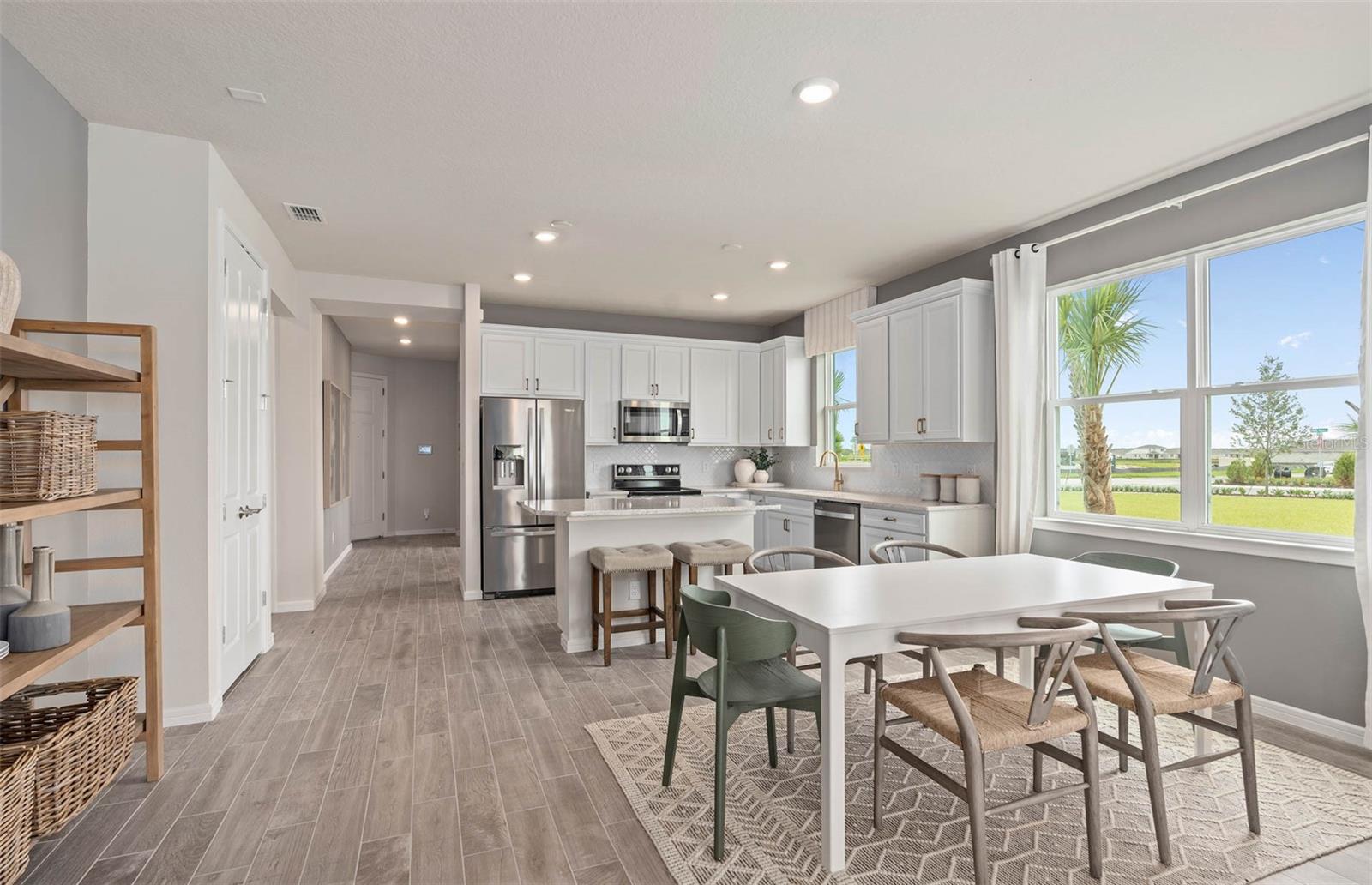 Image 8 of 25 For 15873 Gem View Street