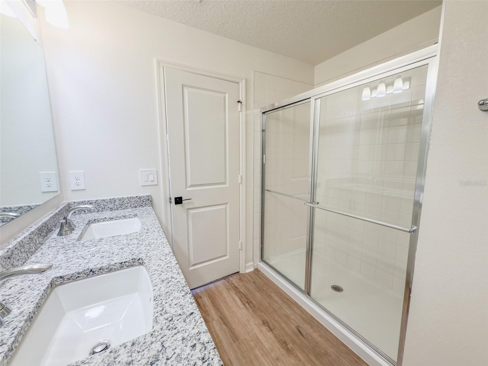 Image 26 of 36 For 9419 Westside Hills Drive