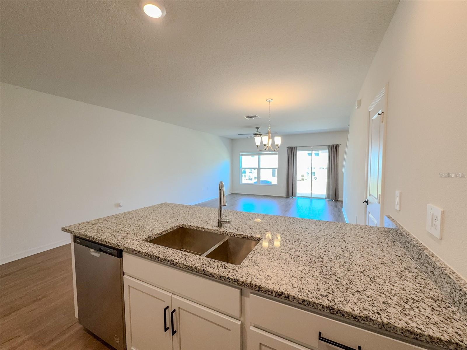 Image 7 of 36 For 9419 Westside Hills Drive