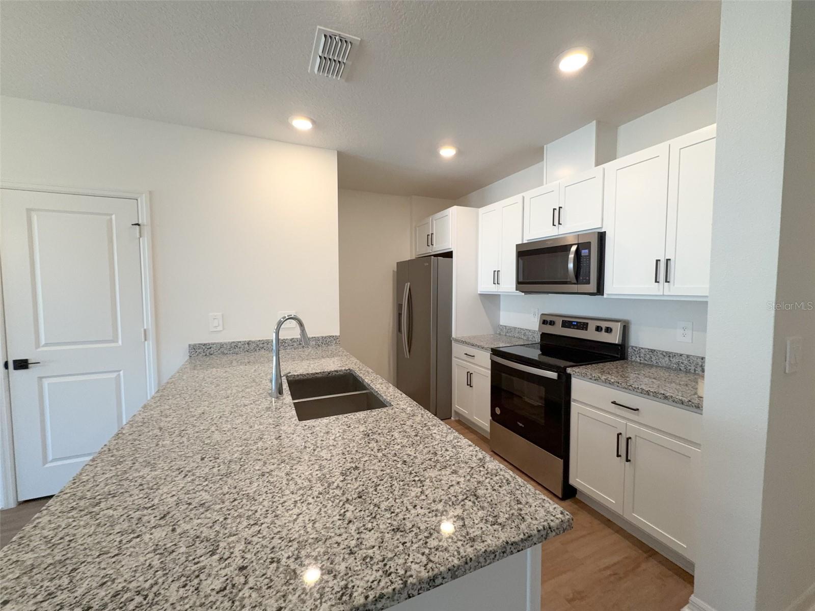 Image 8 of 36 For 9419 Westside Hills Drive