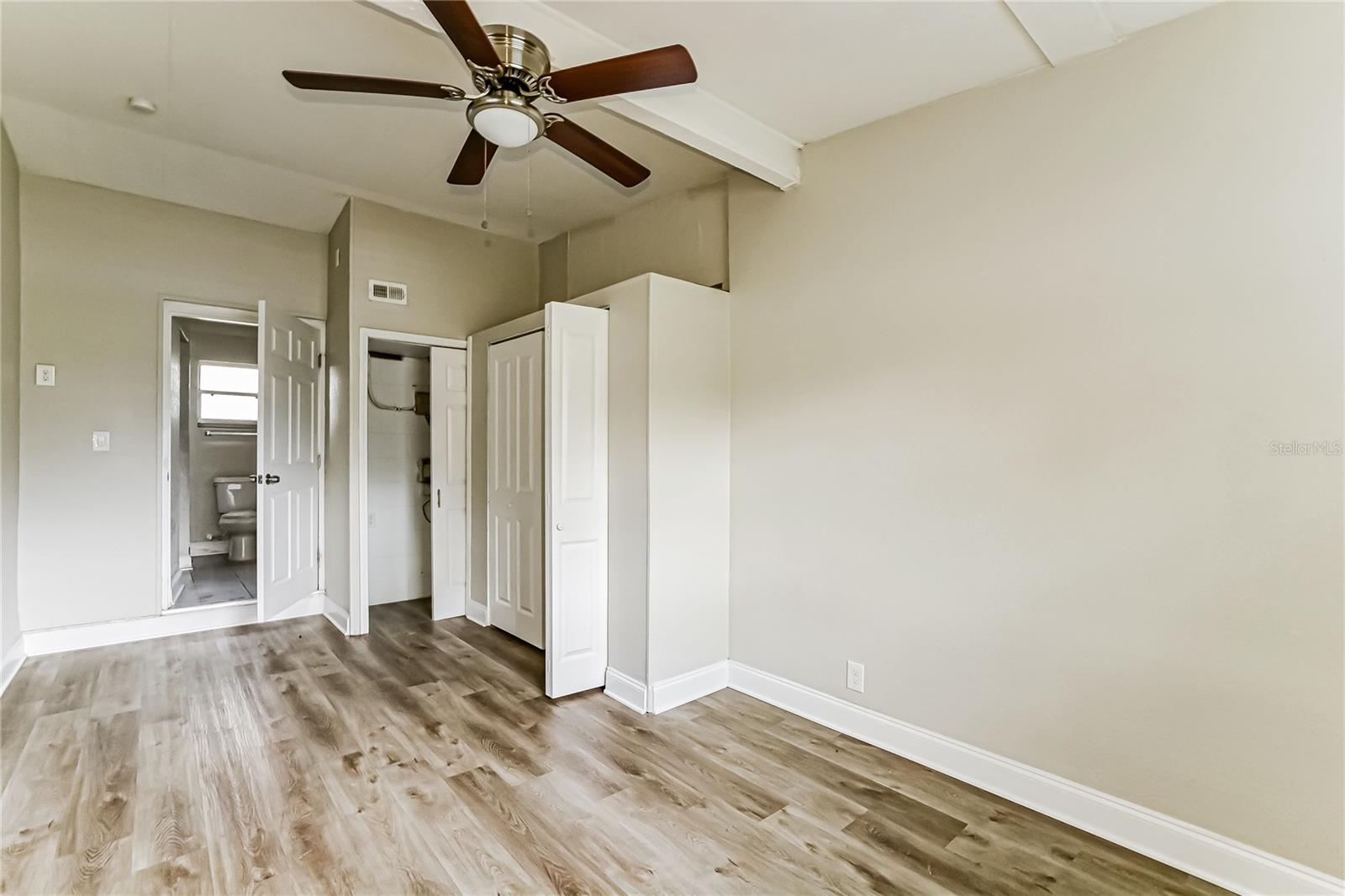 Image 9 of 15 For 3125 Wallington Drive