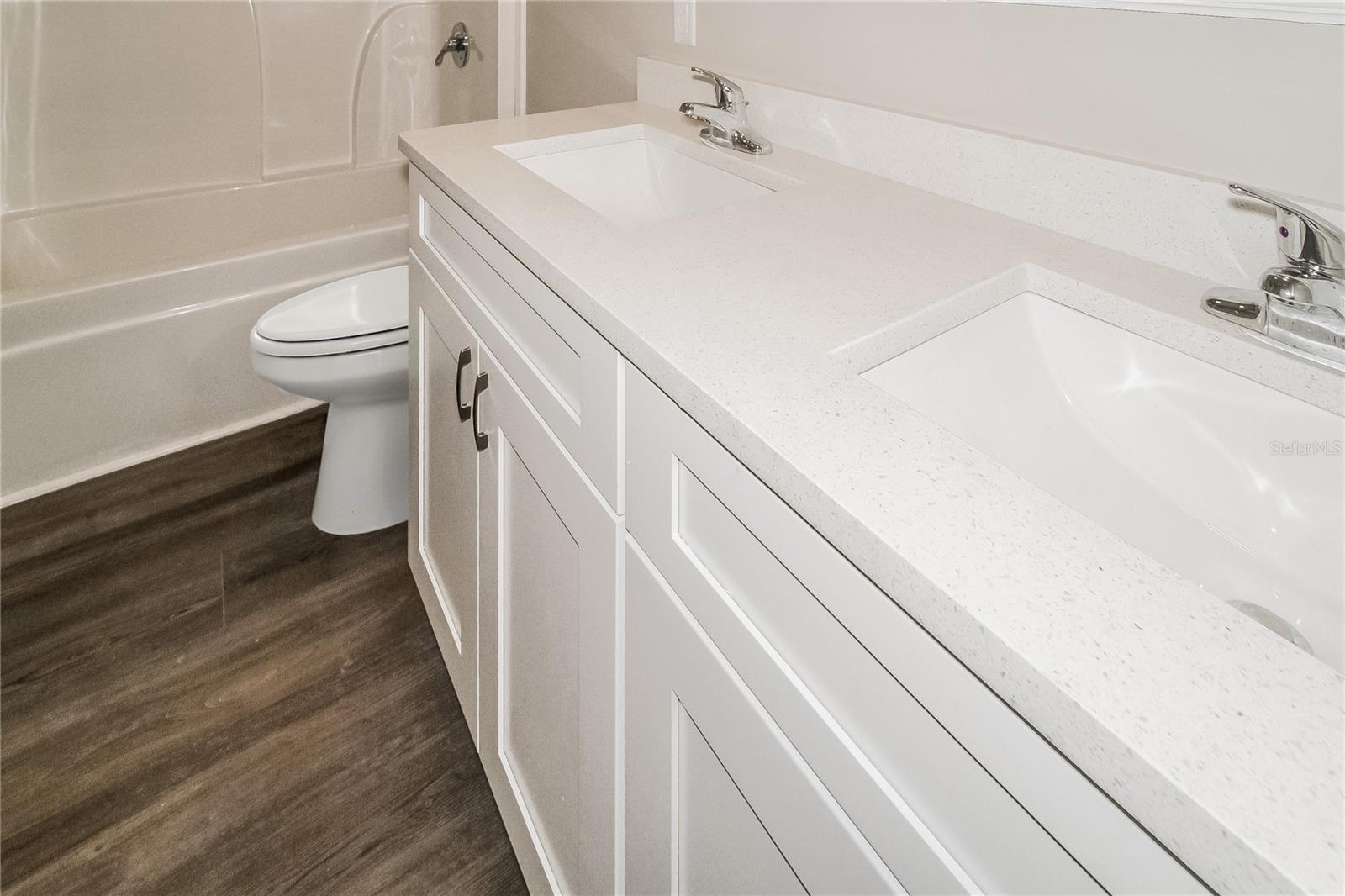 Image 13 of 16 For 5430 Rose Avenue