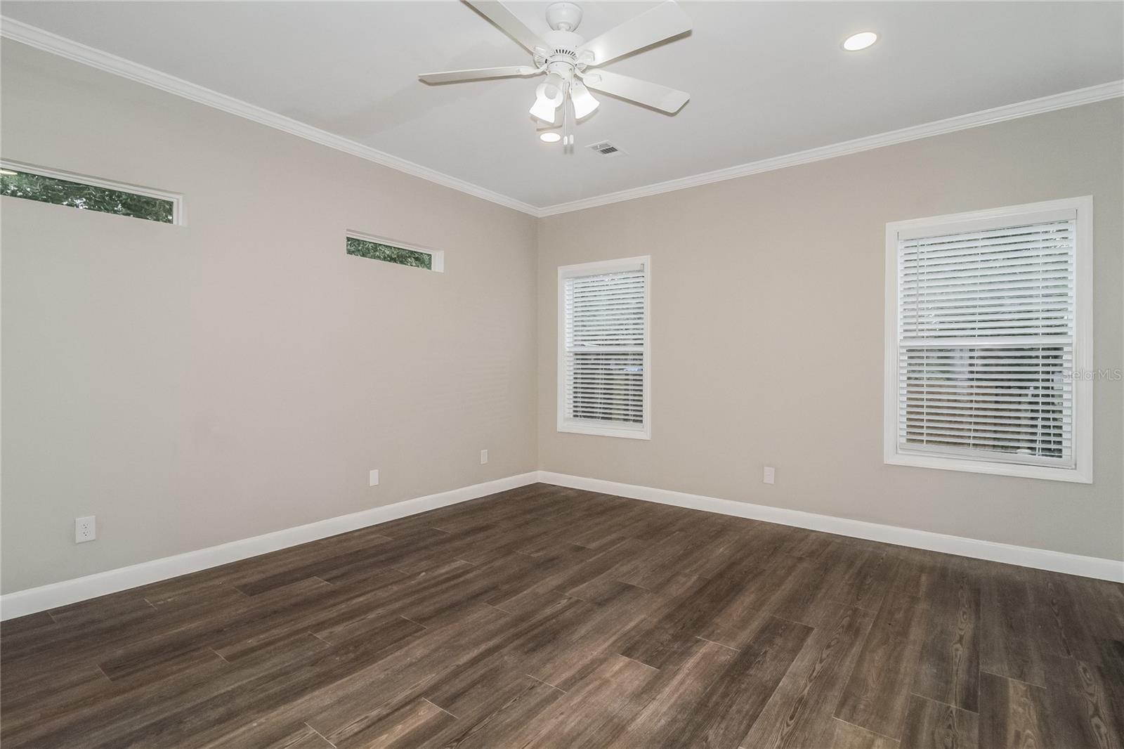 Image 7 of 16 For 5430 Rose Avenue