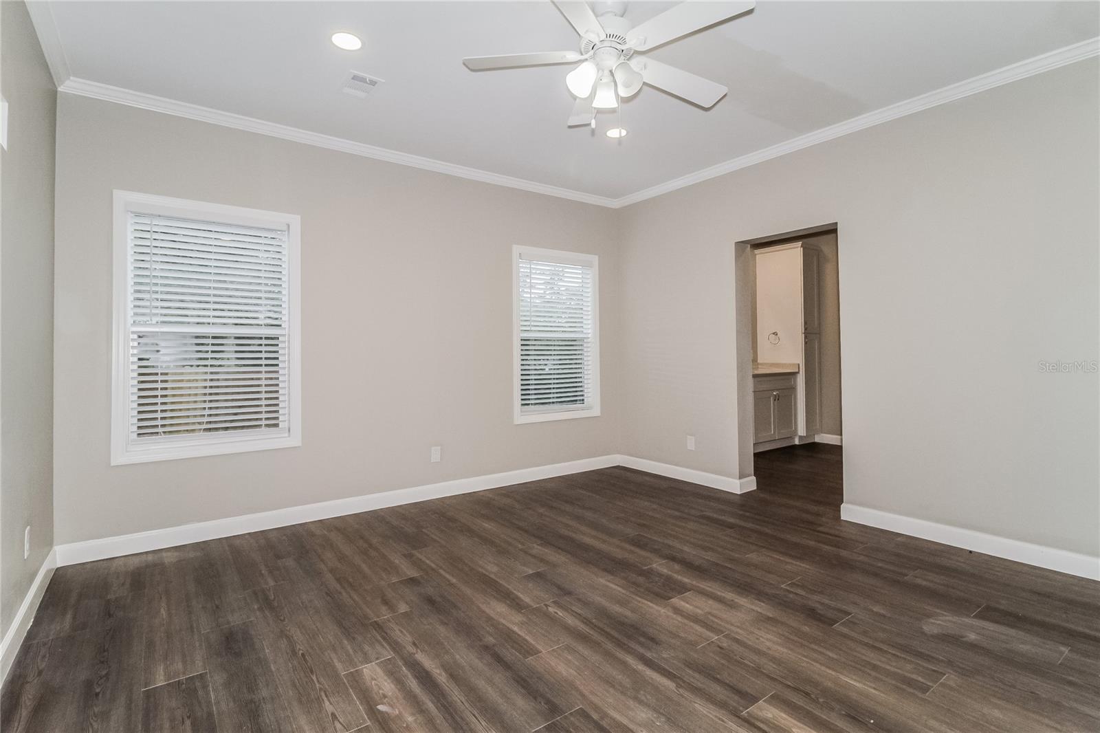 Image 8 of 16 For 5430 Rose Avenue