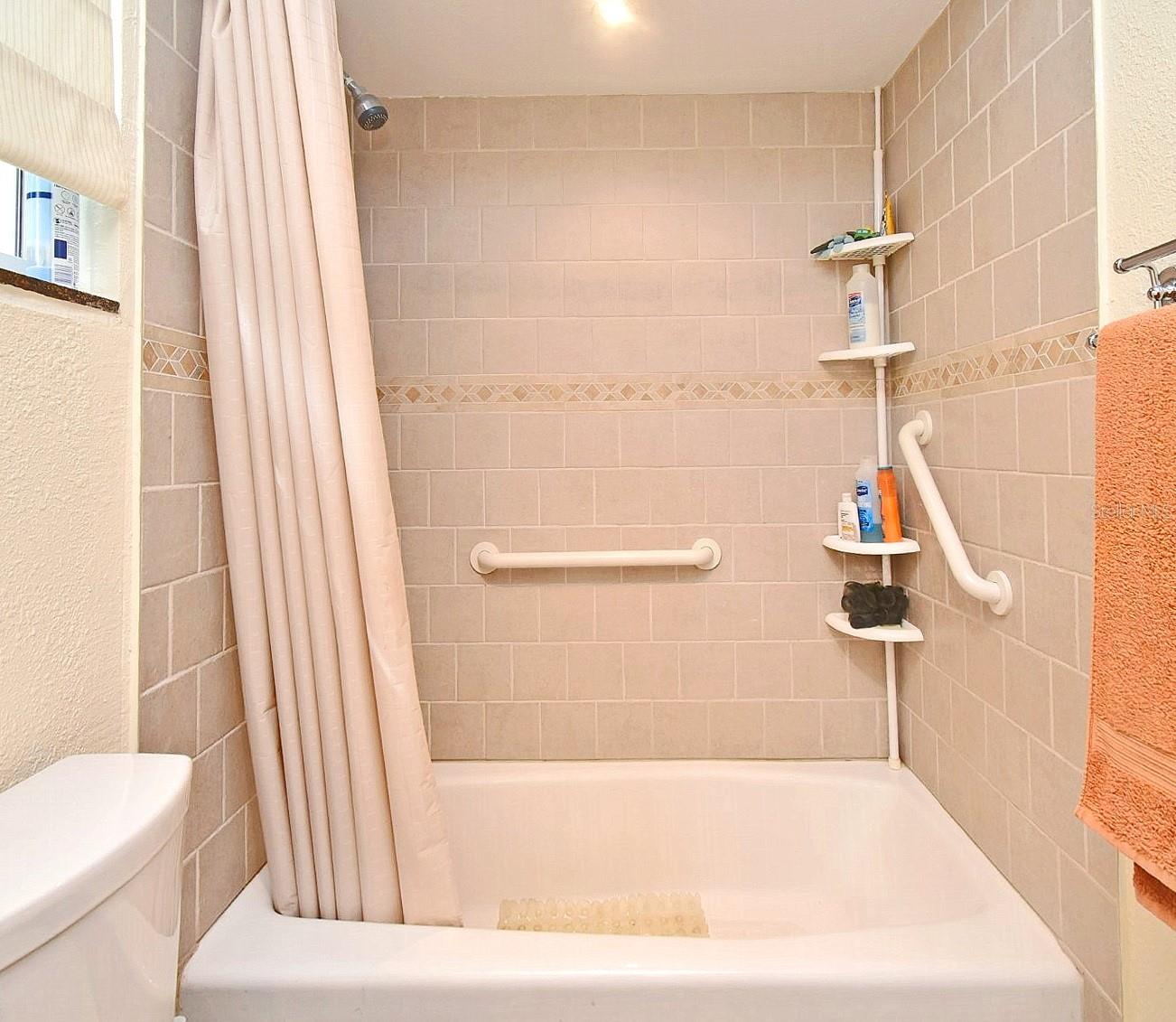 Image 18 of 37 For 31 Chip Court