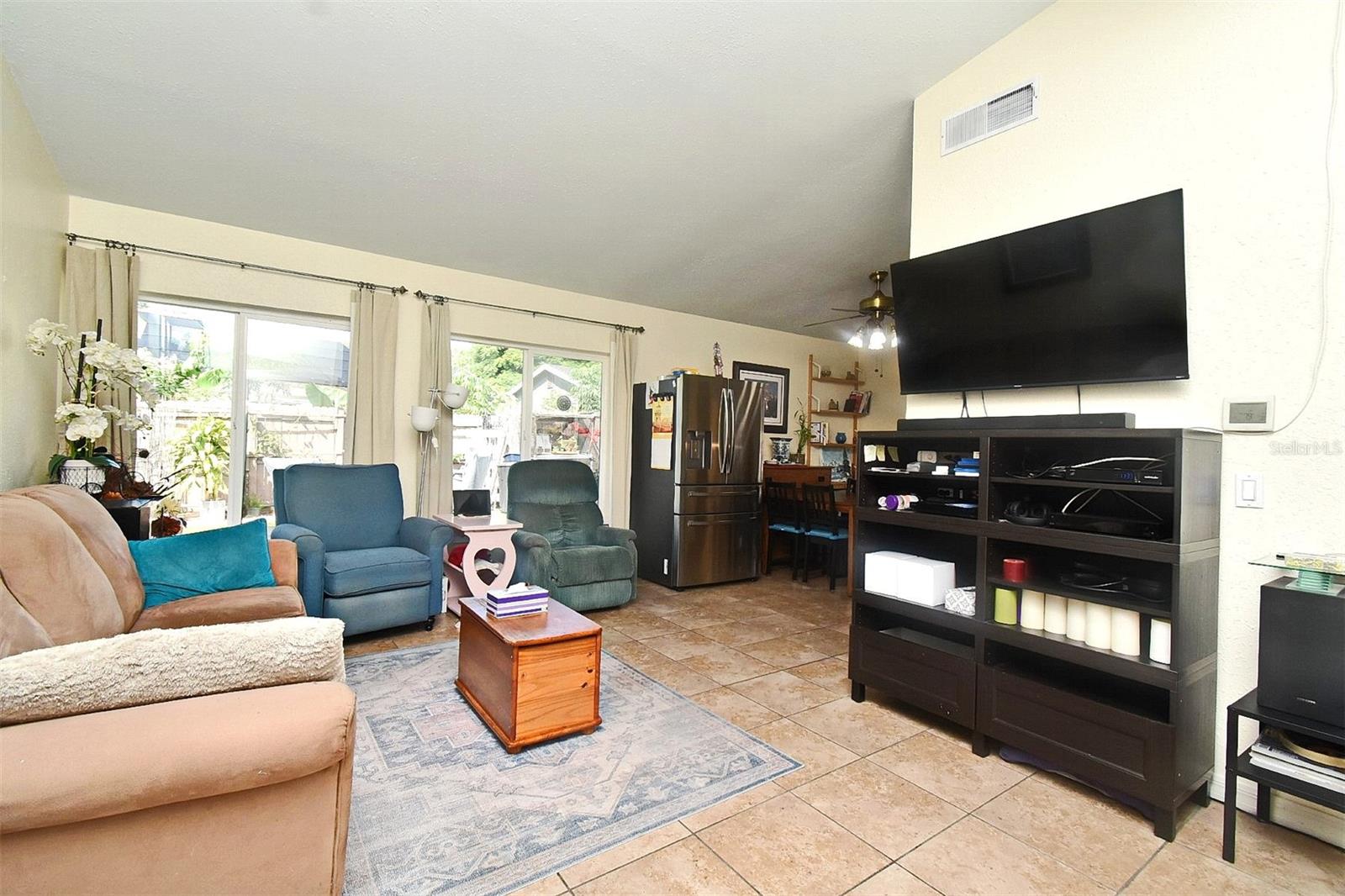 Image 32 of 37 For 31 Chip Court