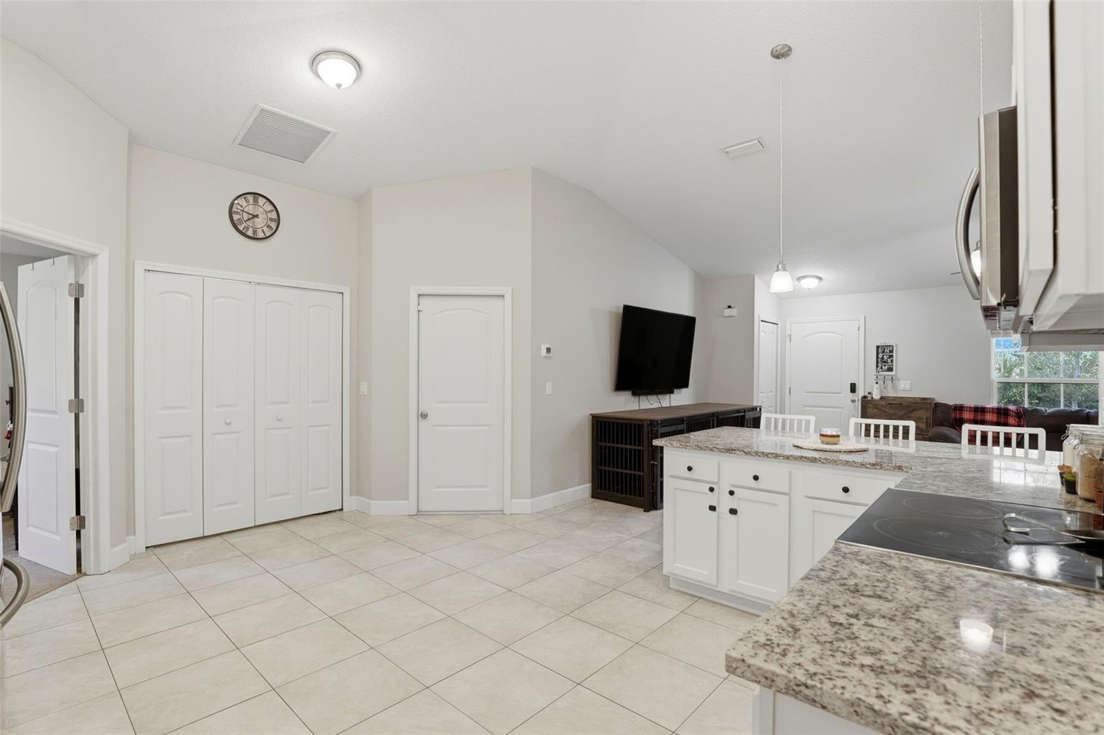 Image 15 of 33 For 1922 10th Avenue