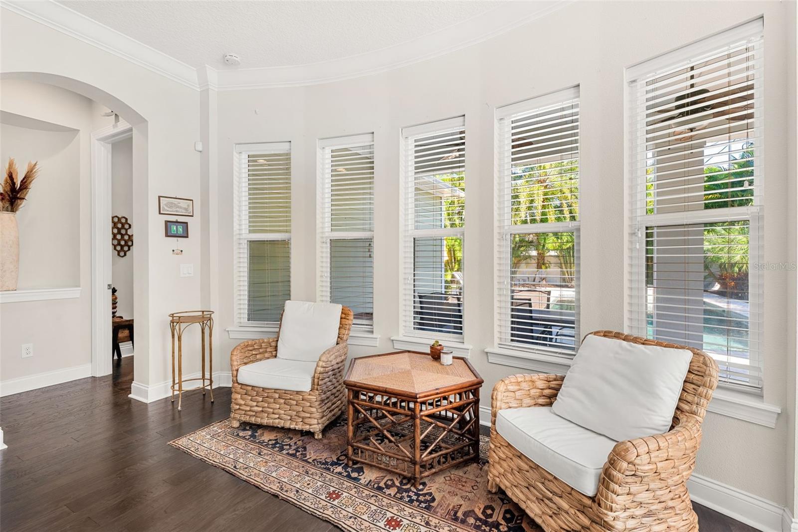 Image 12 of 42 For 1629 Delaney Avenue