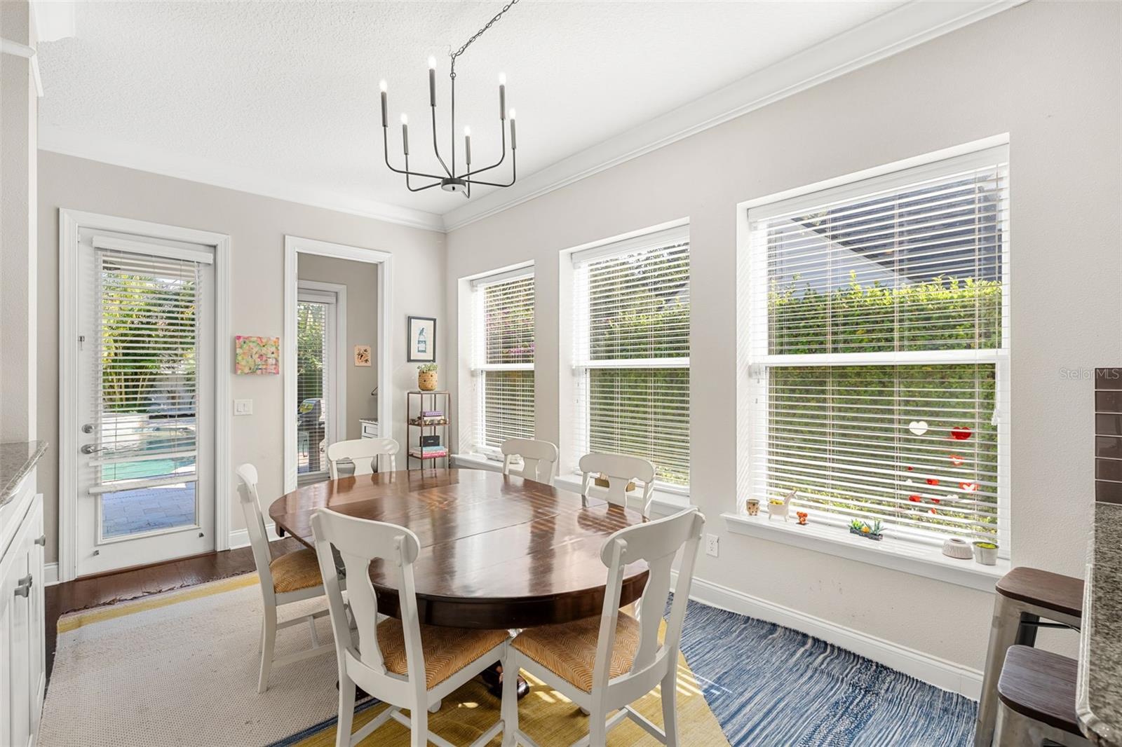 Image 16 of 42 For 1629 Delaney Avenue