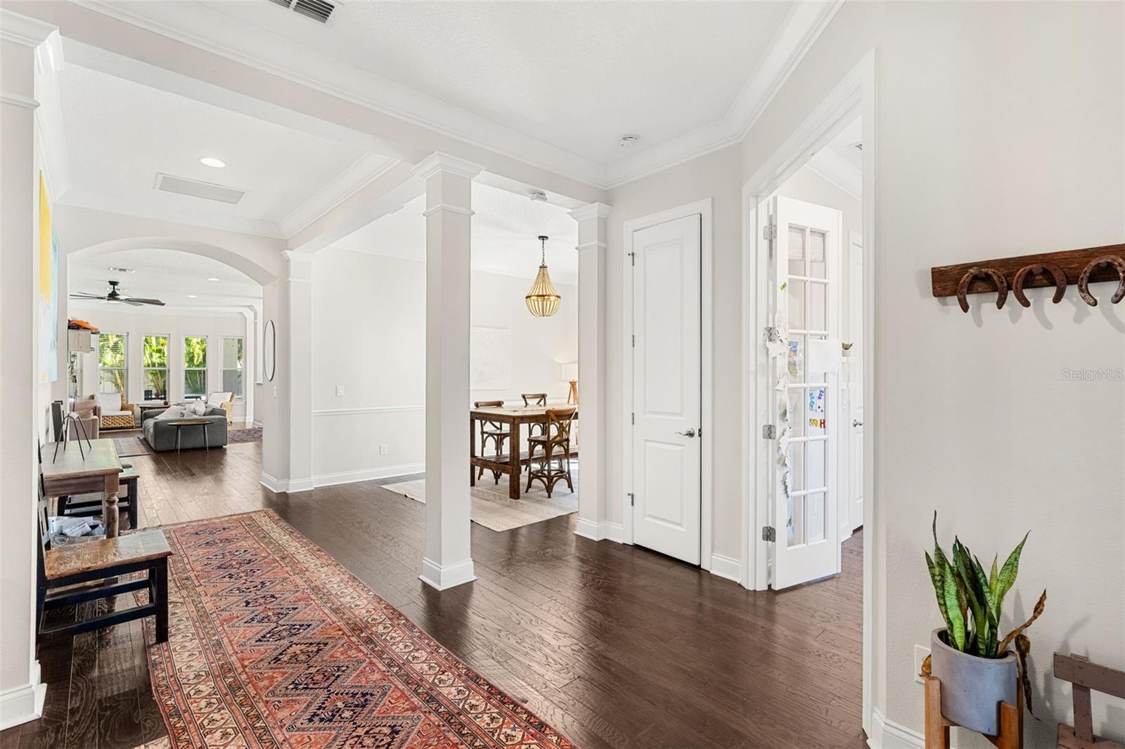 Image 8 of 42 For 1629 Delaney Avenue