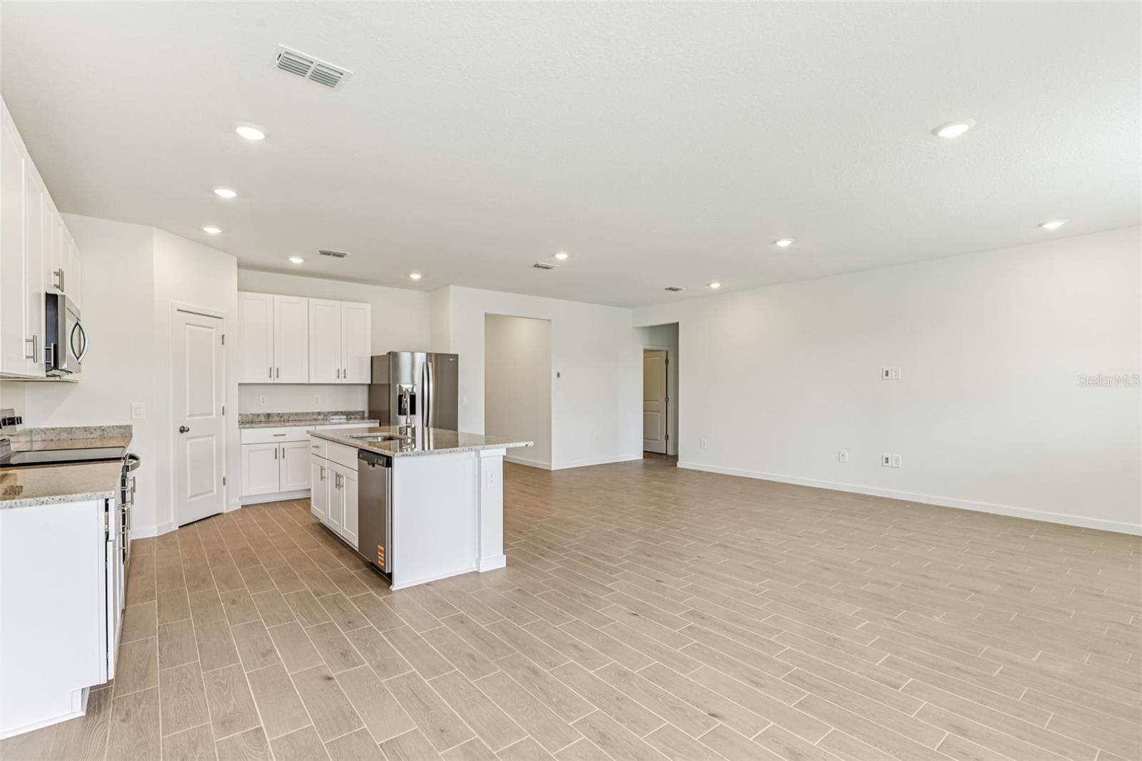 Image 5 of 38 For 16 Oconee Drive