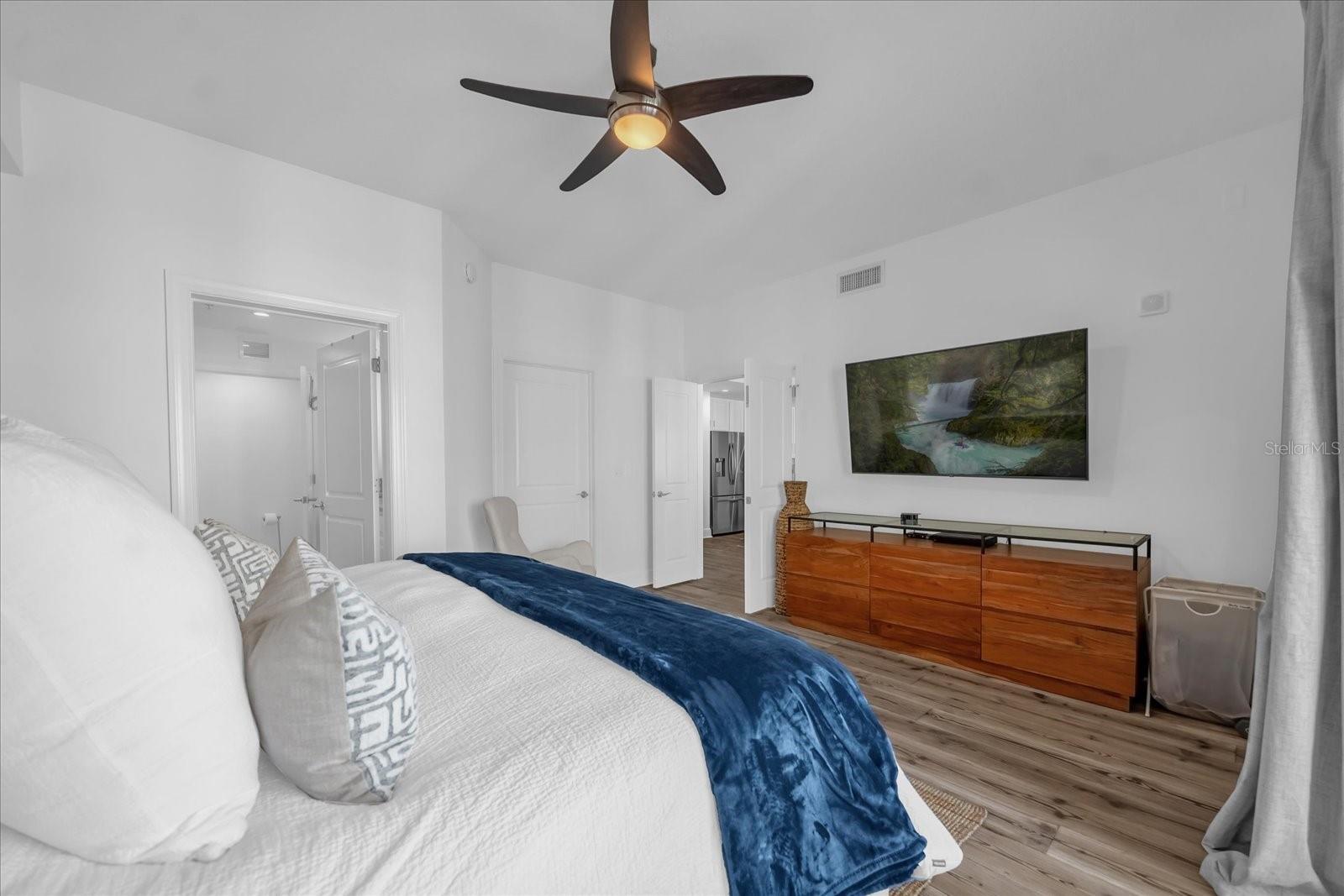 Image 23 of 45 For 1238 Kennedy Boulevard 802