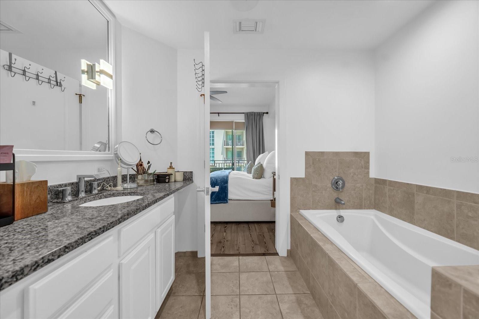 Image 28 of 45 For 1238 Kennedy Boulevard 802