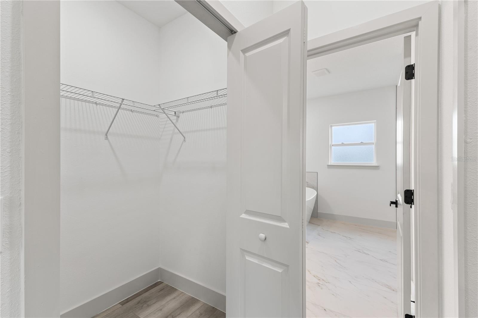 Image 14 of 30 For 1398 Breezy Point Drive