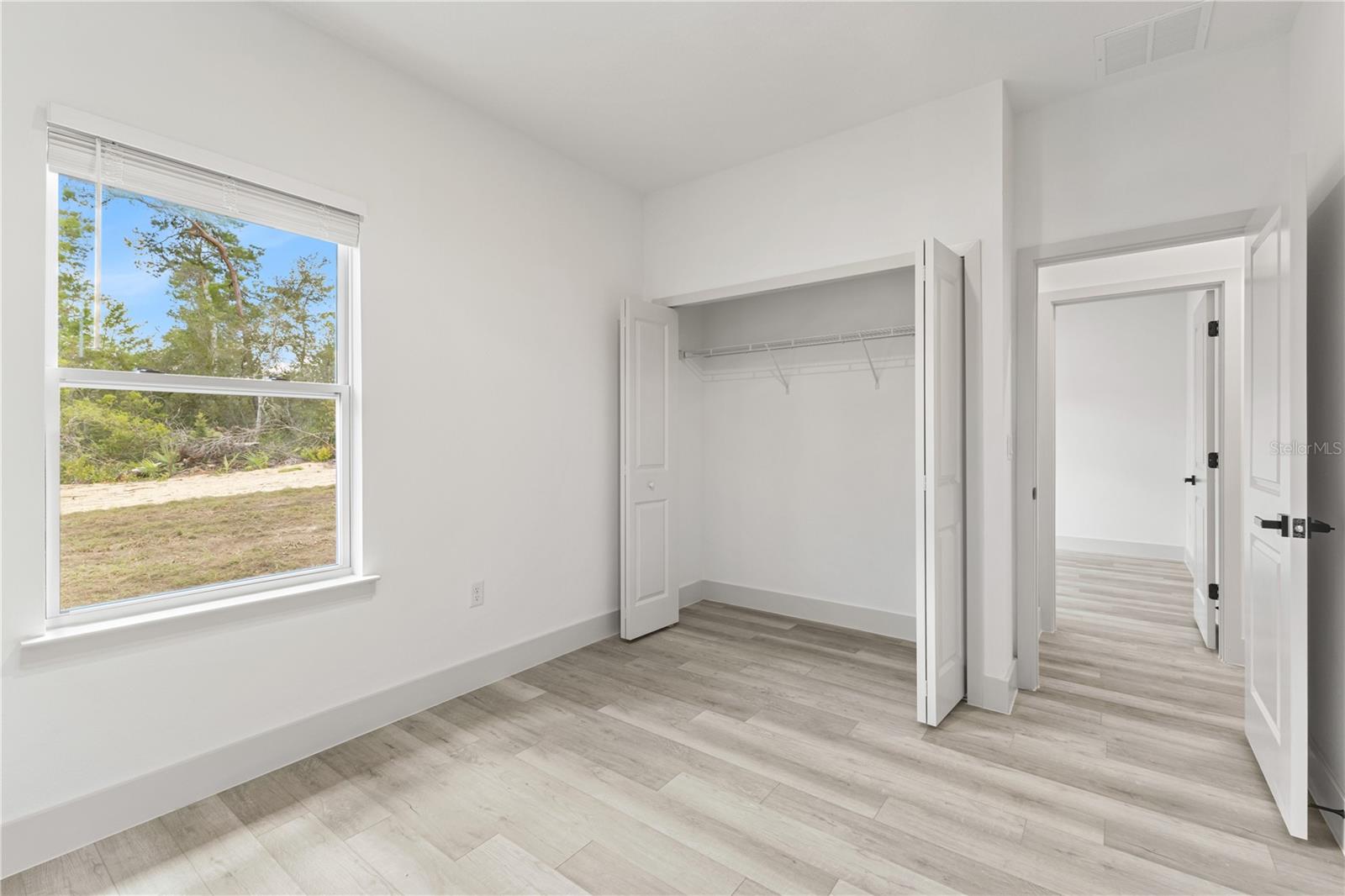 Image 28 of 30 For 1398 Breezy Point Drive