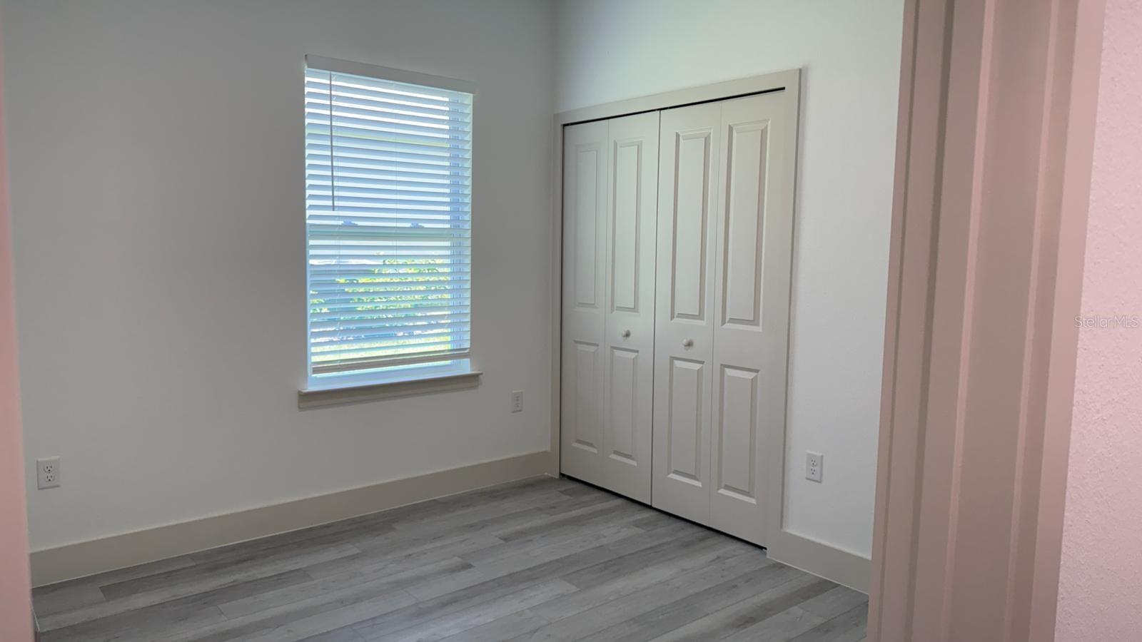 Image 17 of 37 For 1388 Breezy Point Drive