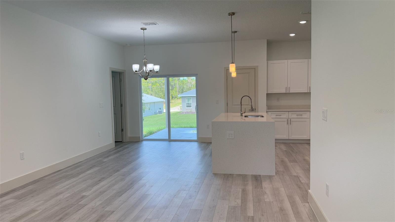 Image 5 of 37 For 1388 Breezy Point Drive