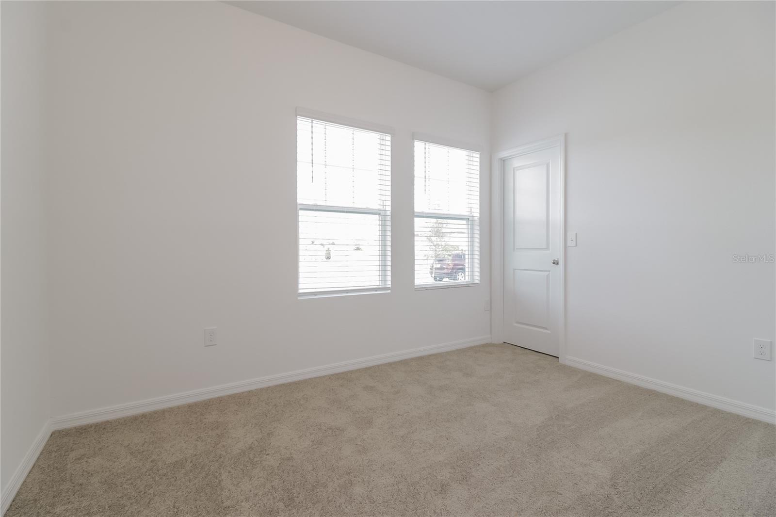 Image 12 of 16 For 101 Hidden Lake Loop