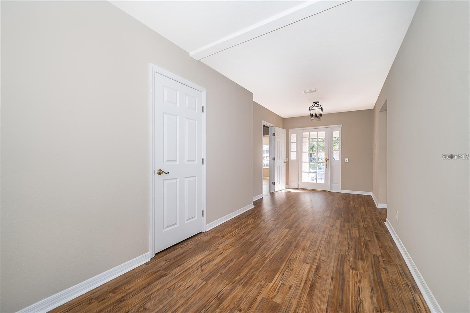 Image 12 of 21 For 1420 Francis Avenue