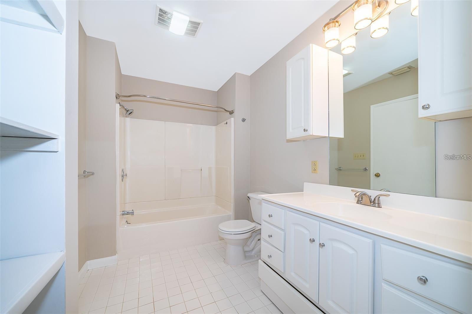 Image 16 of 21 For 1420 Francis Avenue