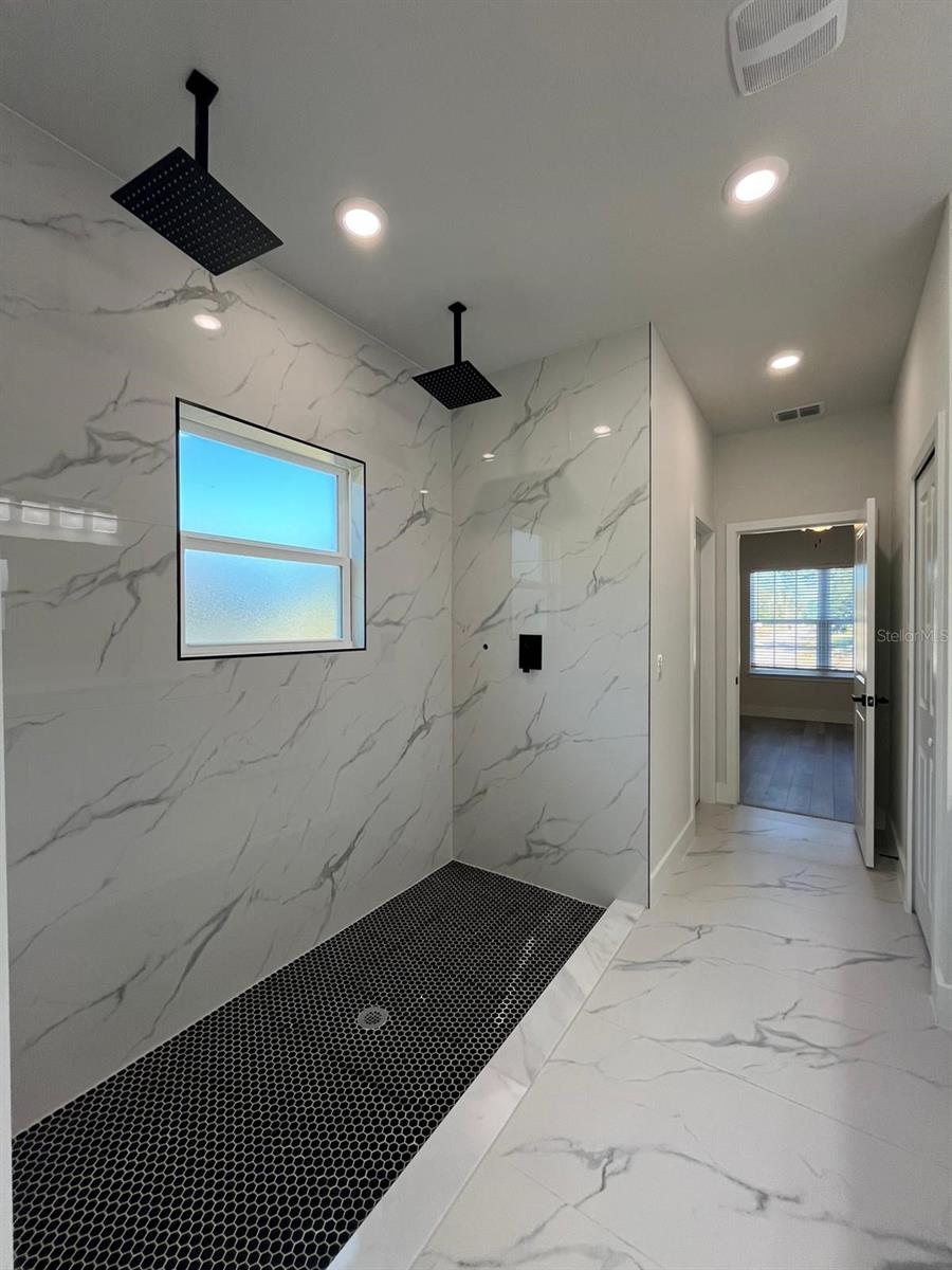 Listing photo id 22 for 8292 Pitcairn Way