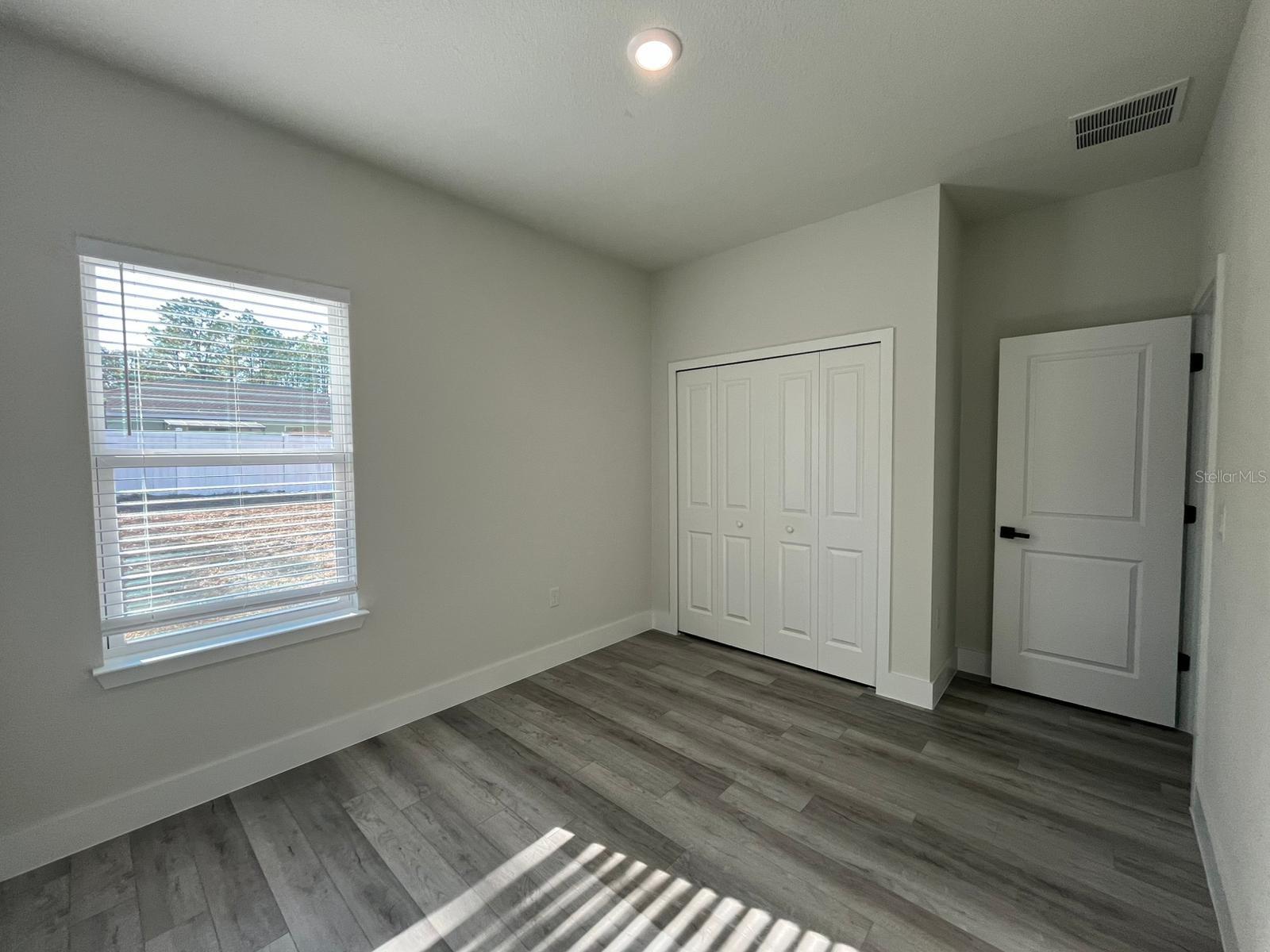 Listing photo id 29 for 8292 Pitcairn Way