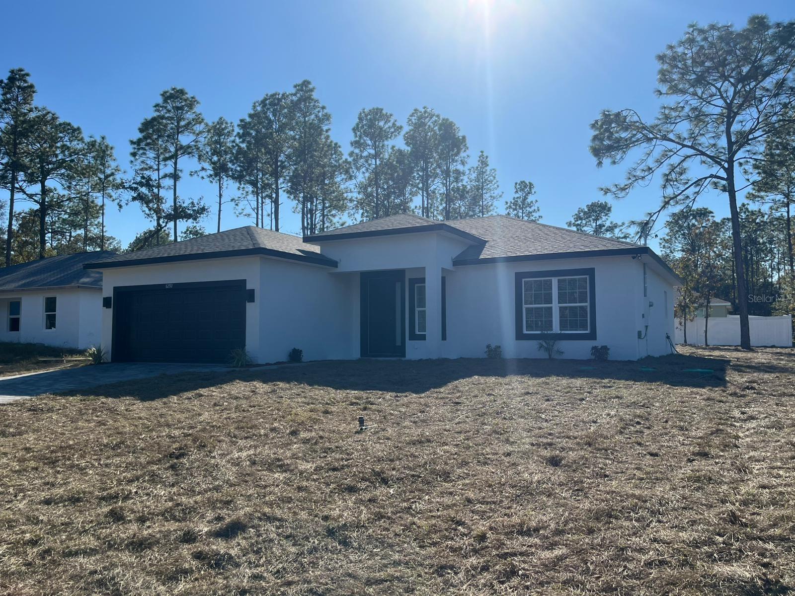 Listing photo id 2 for 8292 Pitcairn Way