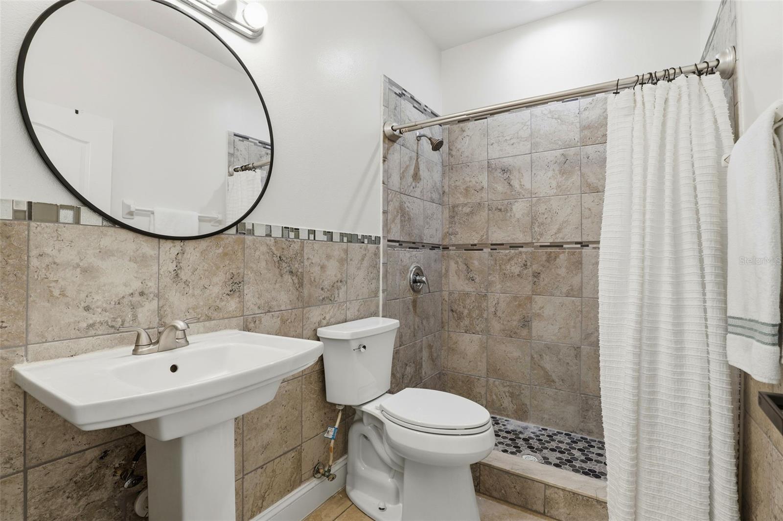 Image 14 of 21 For 8281 Westcott Shore Drive