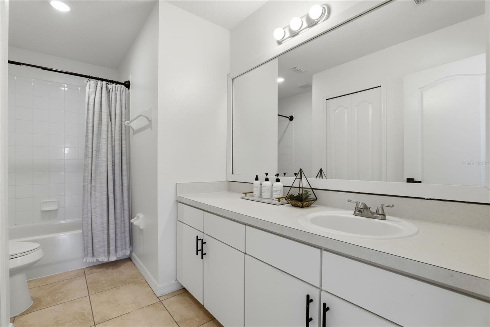 Image 16 of 21 For 8281 Westcott Shore Drive