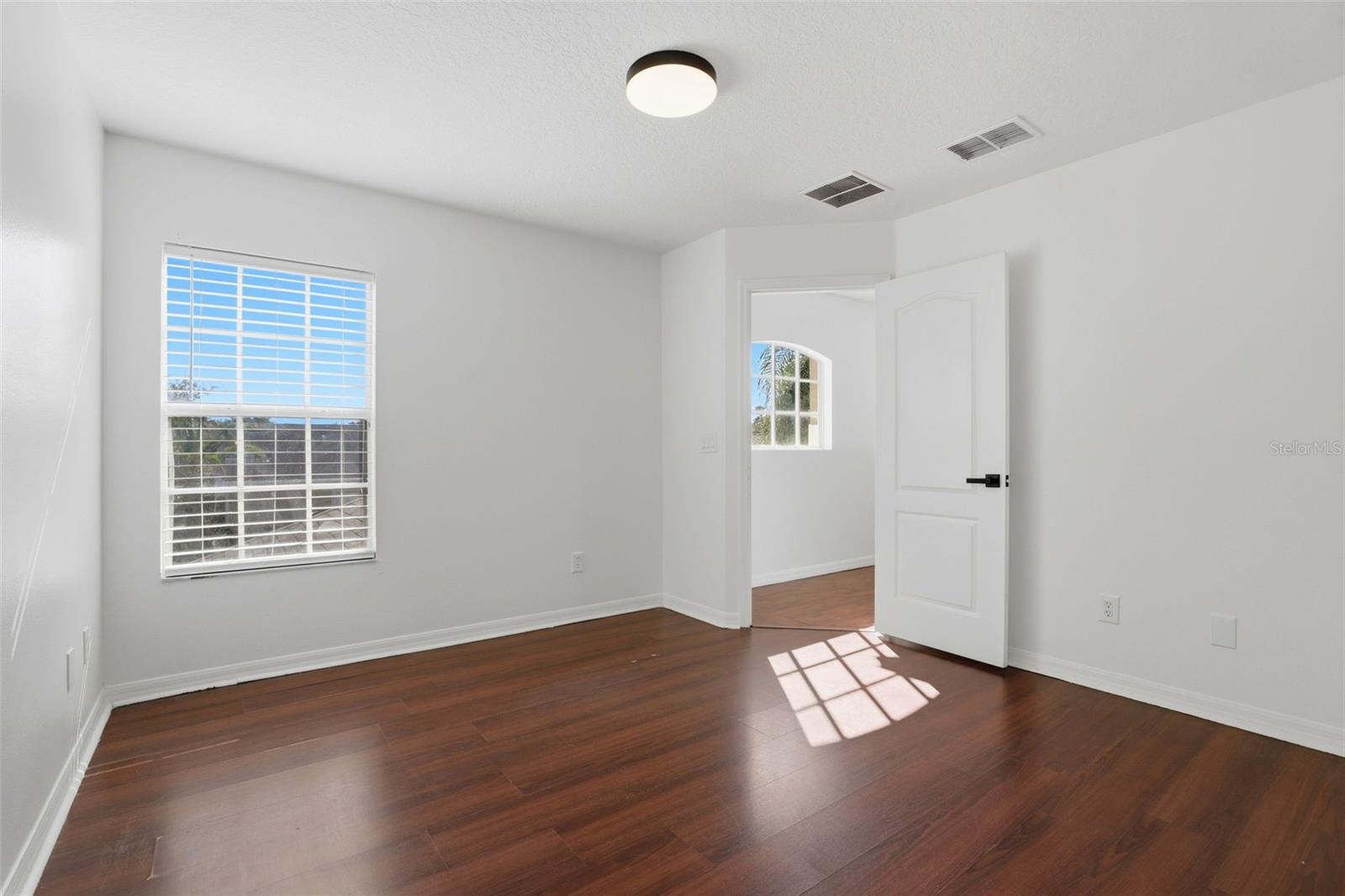 Image 18 of 21 For 8281 Westcott Shore Drive