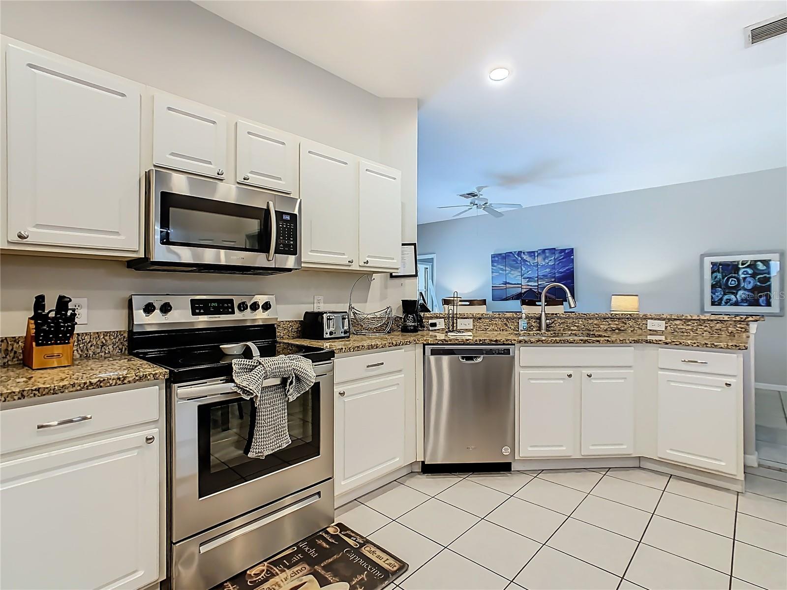 Image 14 of 49 For 16658 Lazy Breeze Loop