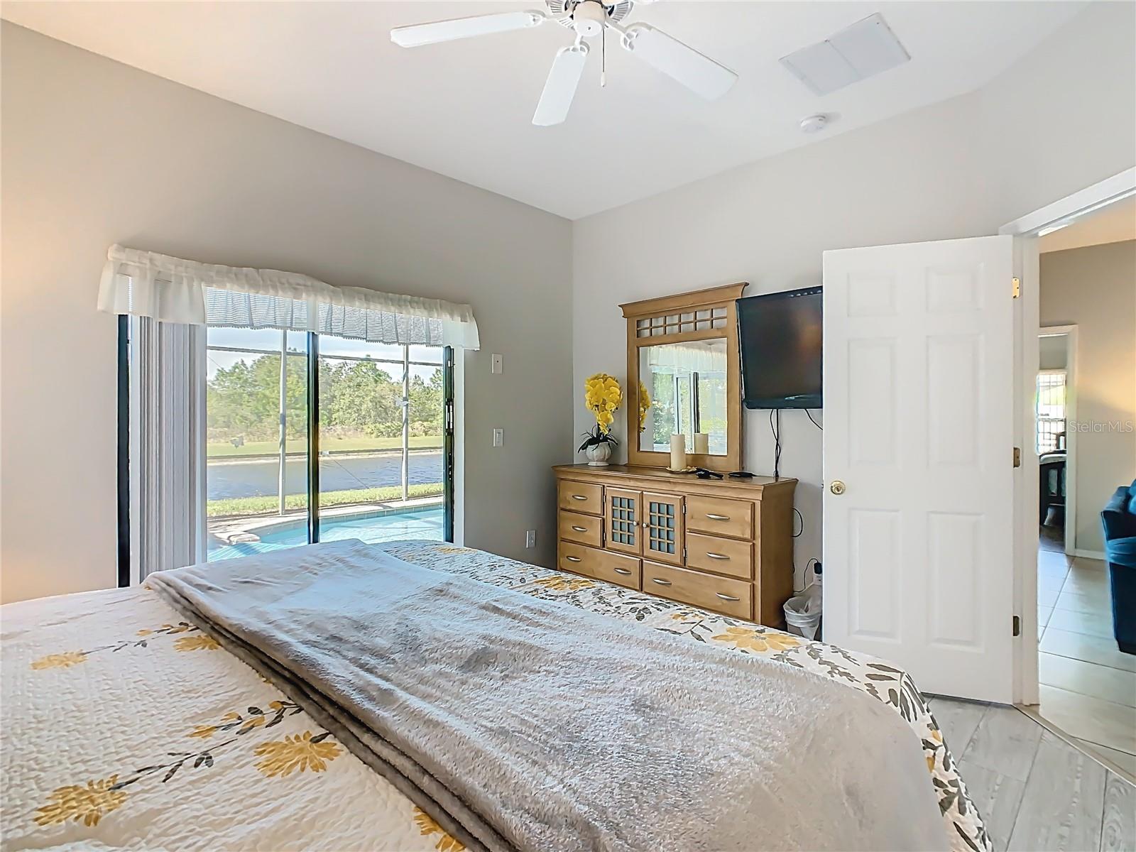 Image 17 of 49 For 16658 Lazy Breeze Loop