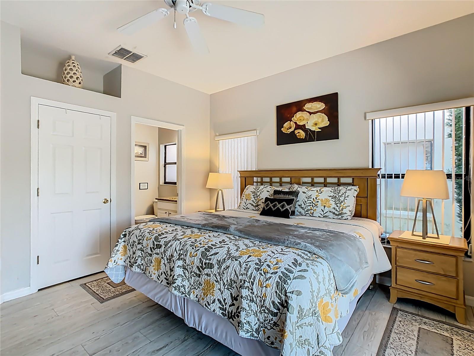 Image 19 of 49 For 16658 Lazy Breeze Loop