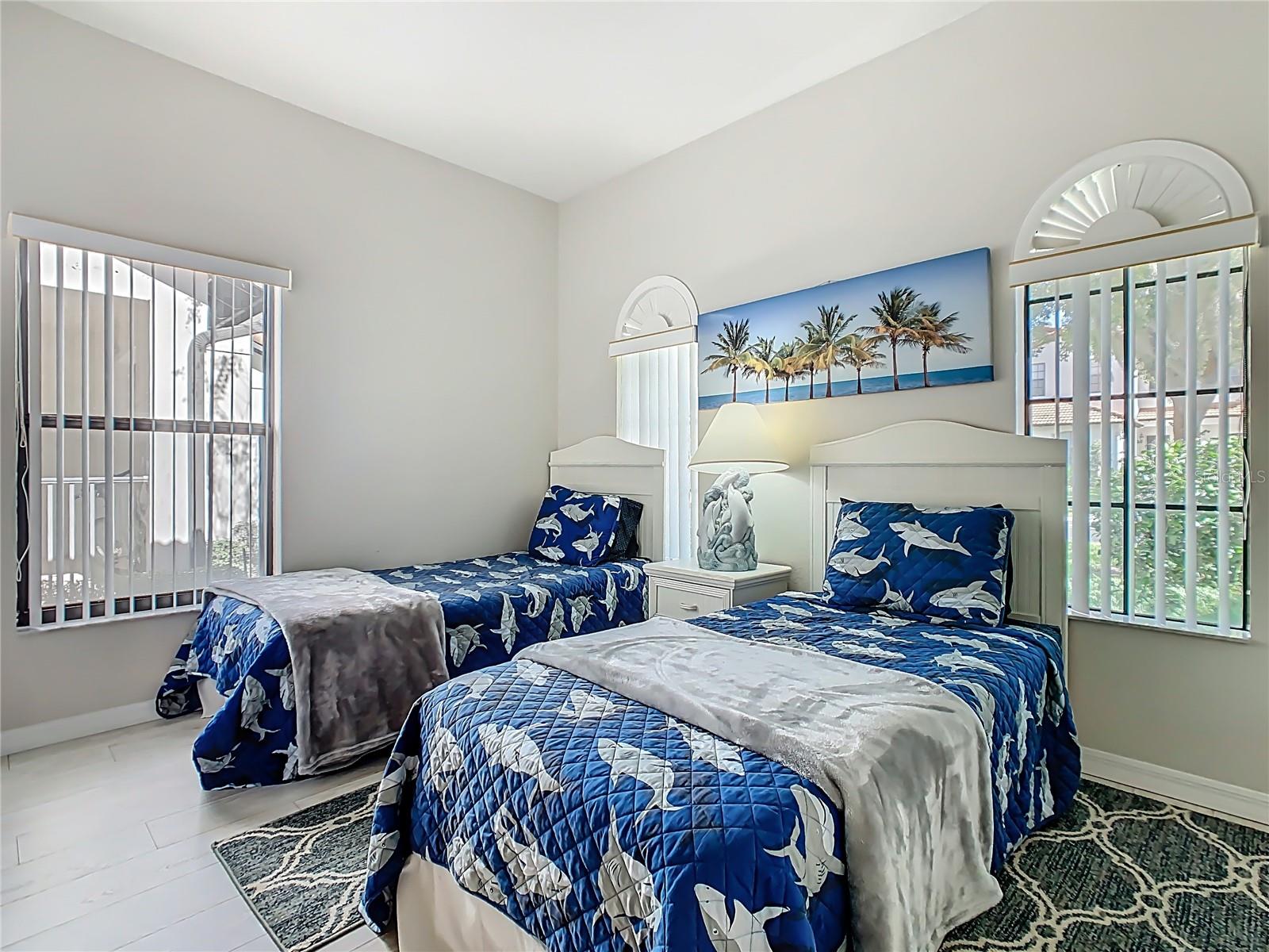 Image 29 of 49 For 16658 Lazy Breeze Loop