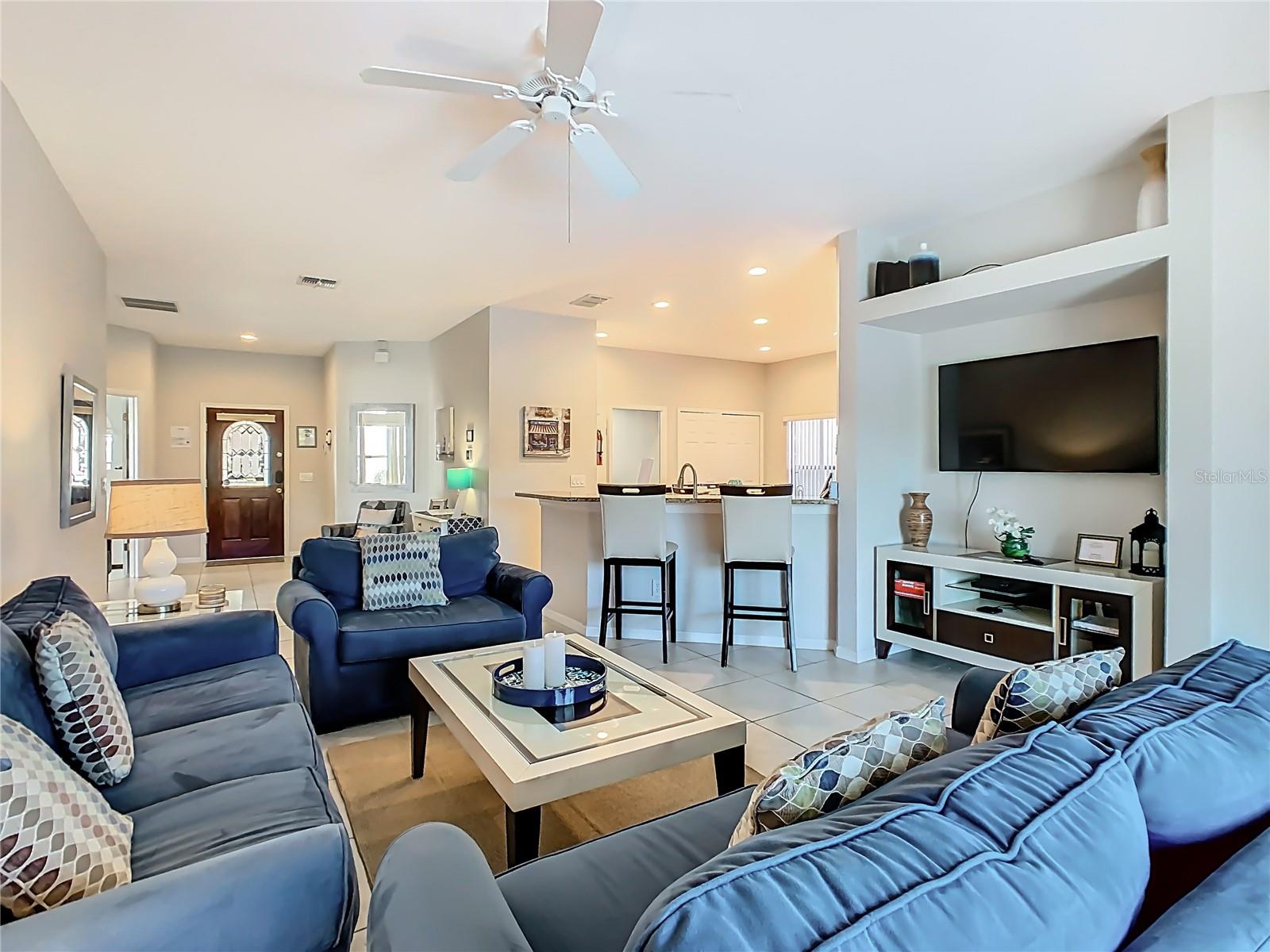 Image 8 of 49 For 16658 Lazy Breeze Loop