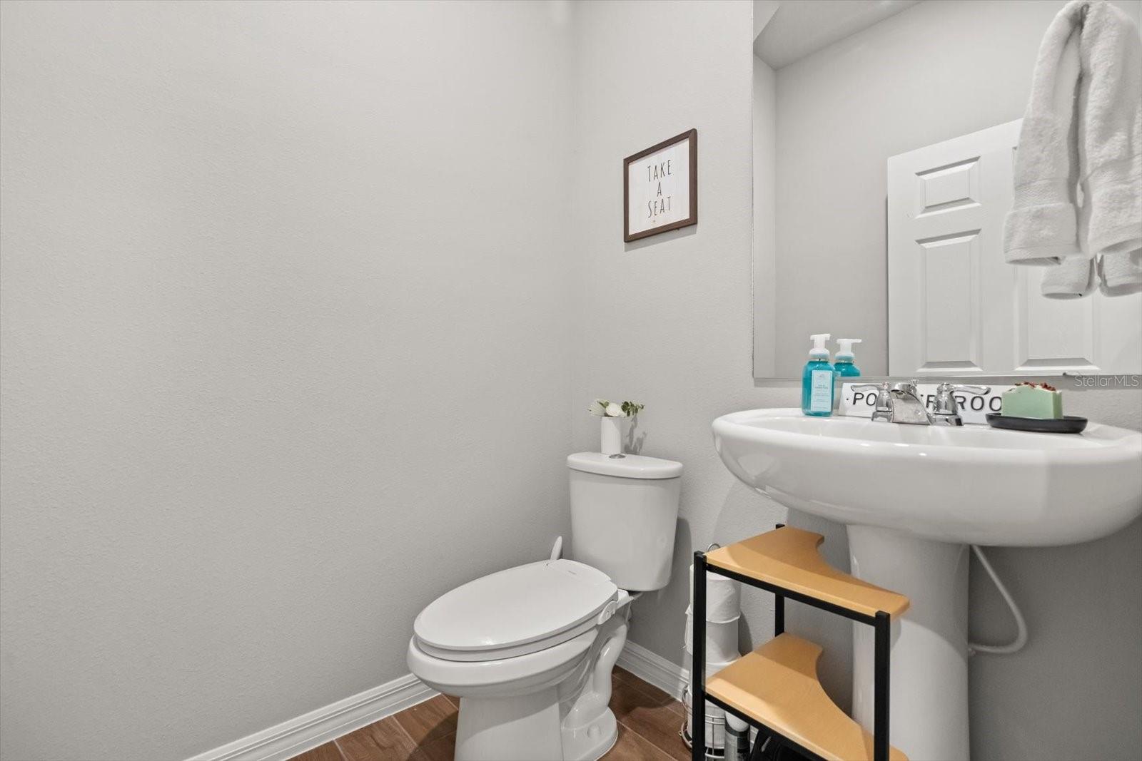 Image 14 of 35 For 140 Zuni Road