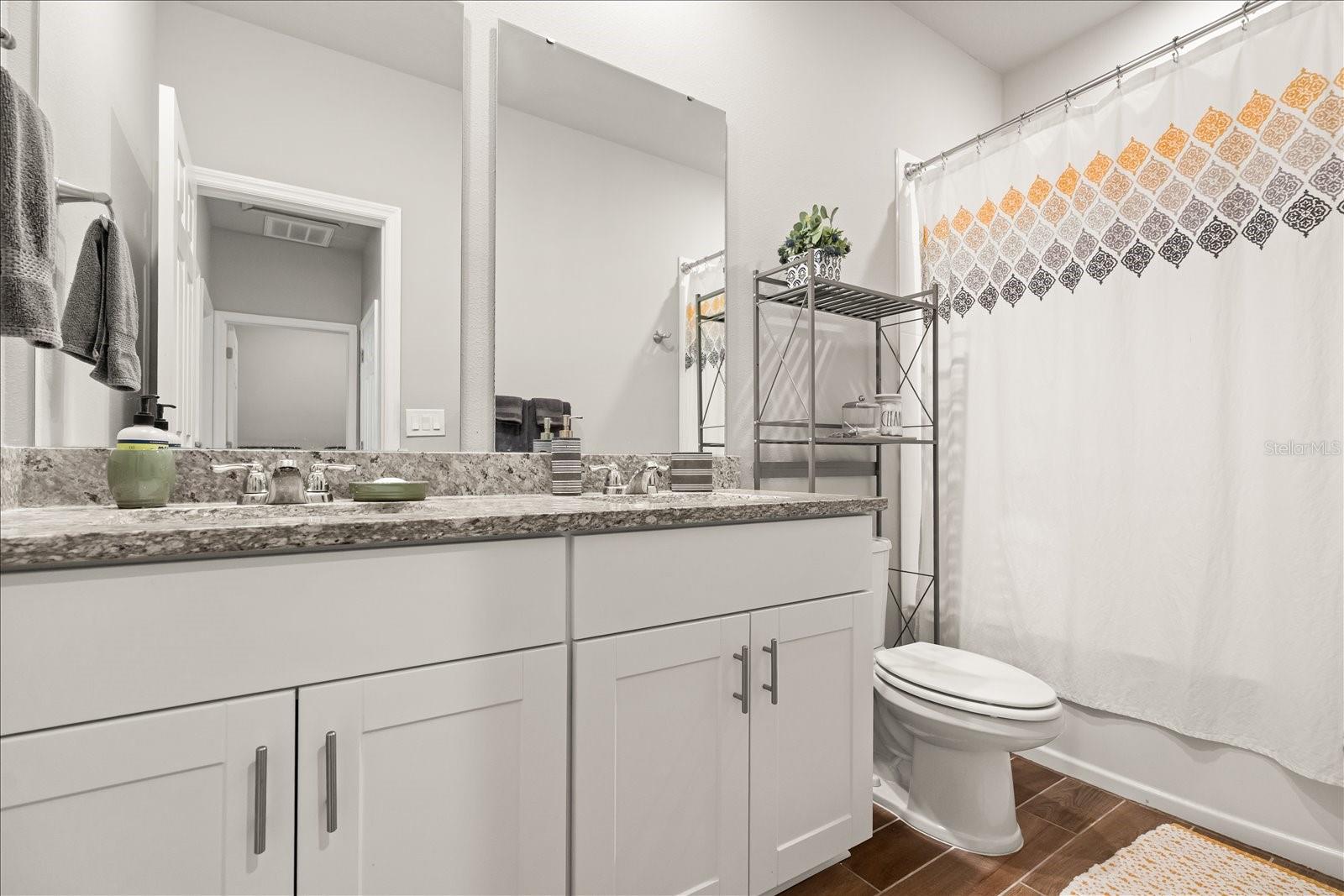 Image 23 of 35 For 140 Zuni Road