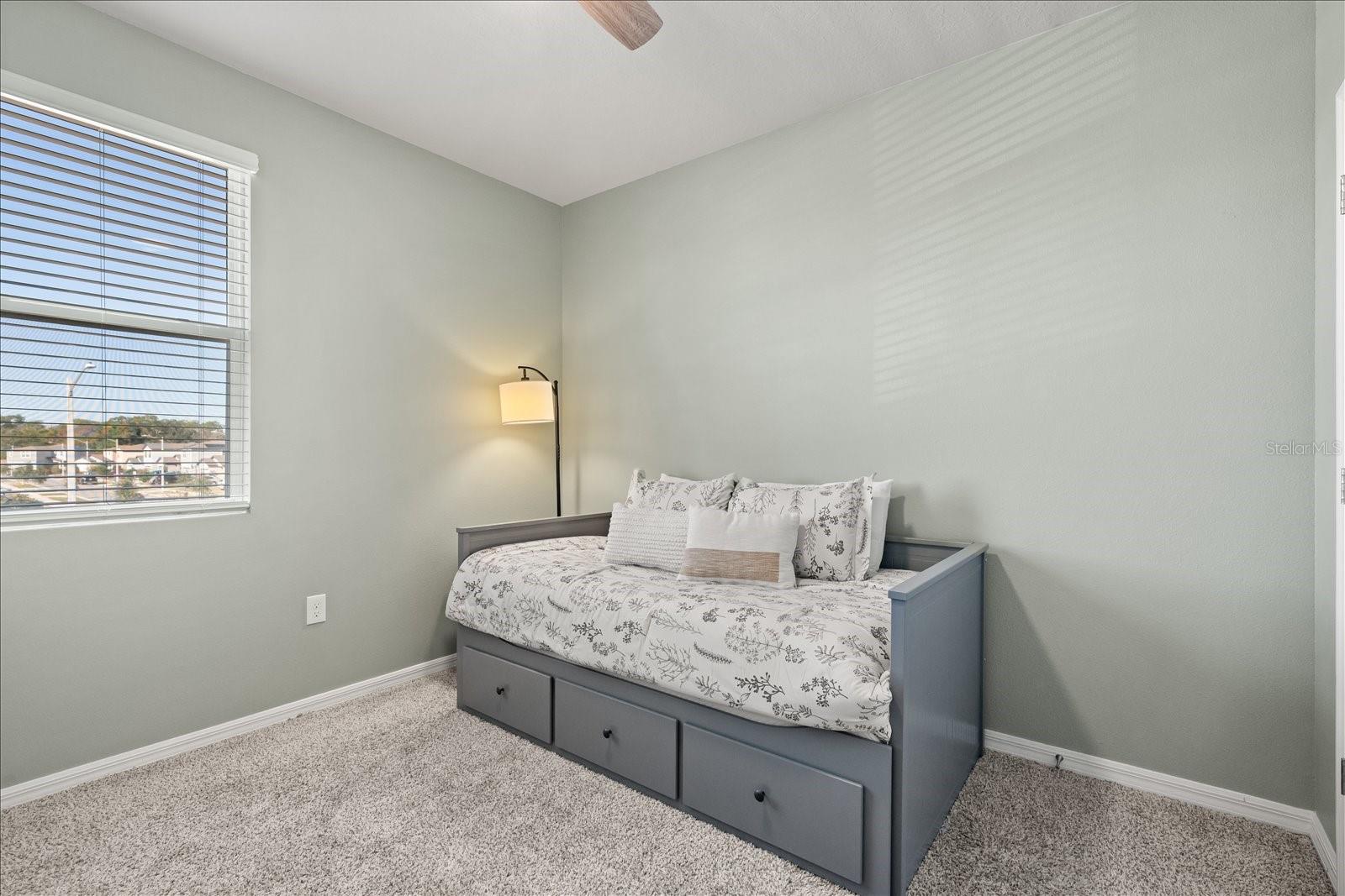 Image 24 of 35 For 140 Zuni Road