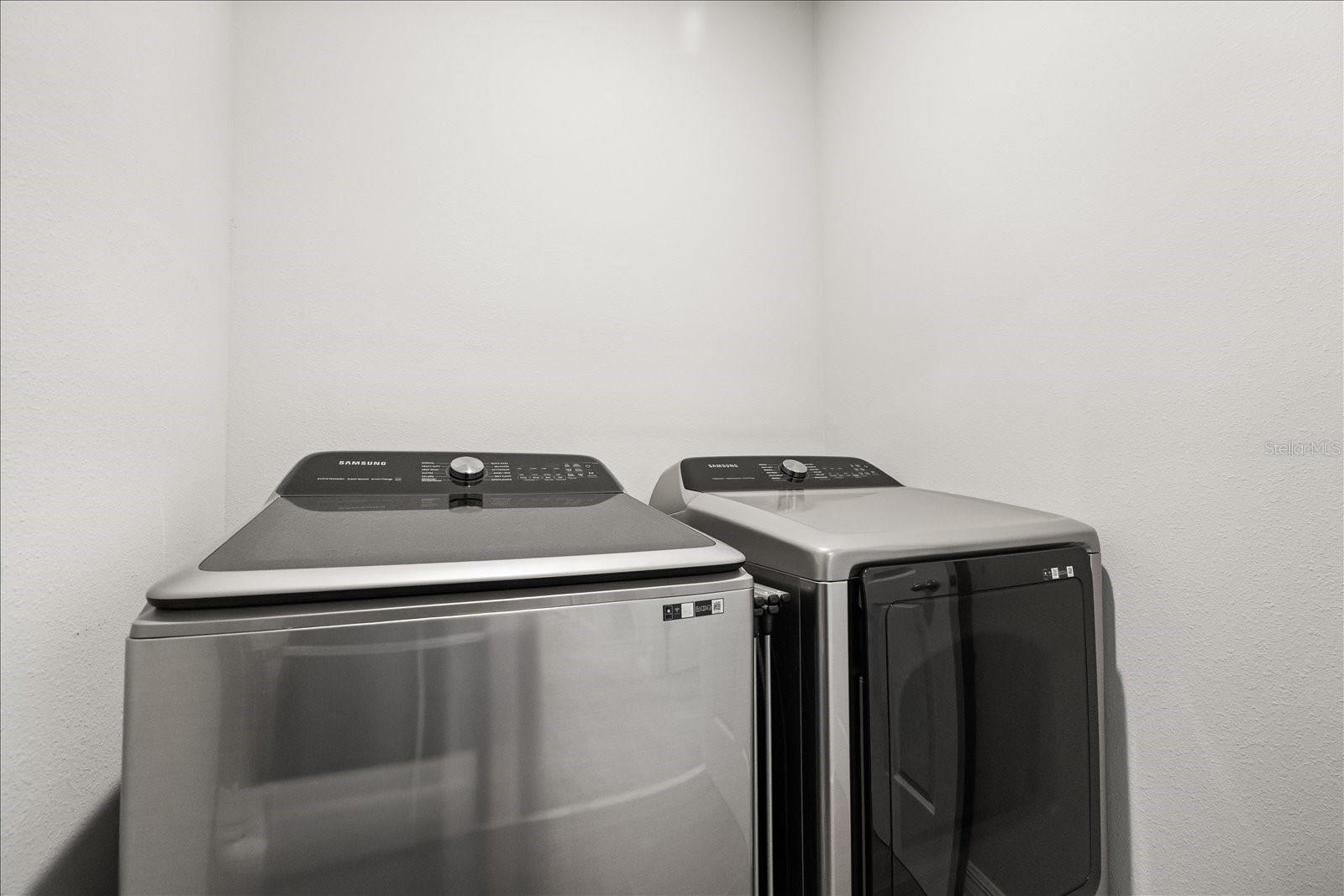 Image 26 of 35 For 140 Zuni Road