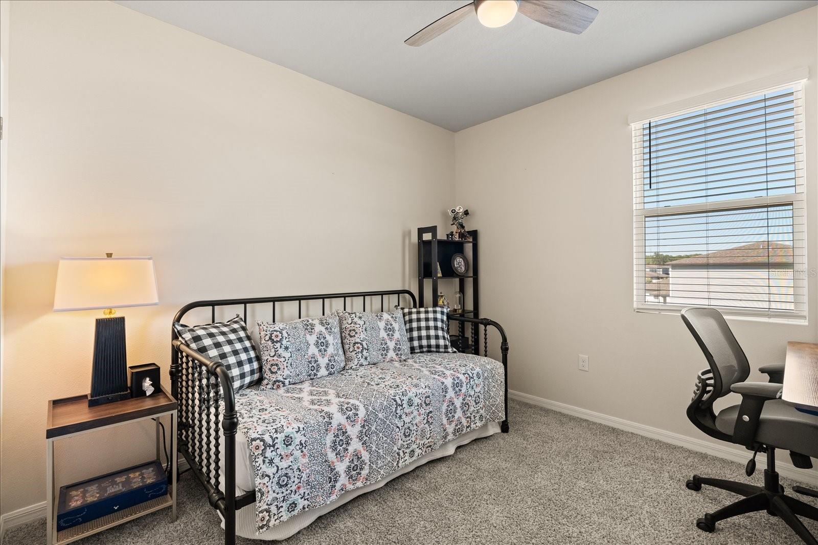 Image 27 of 35 For 140 Zuni Road