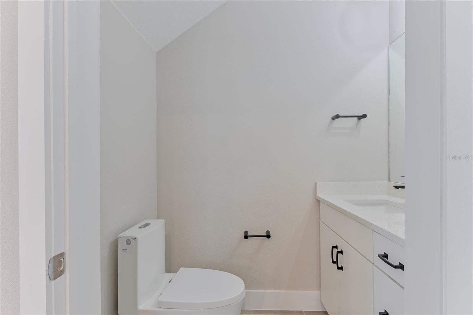 Image 11 of 34 For 1800 Houston Street 1