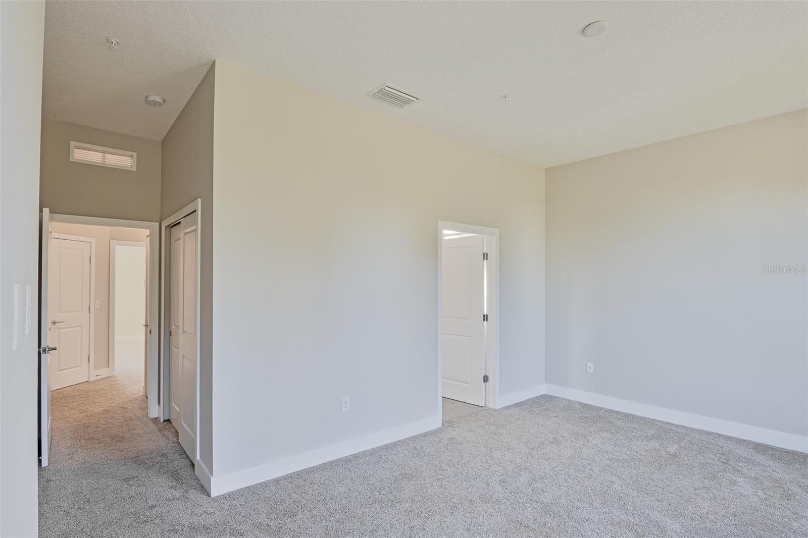 Image 15 of 34 For 1800 Houston Street 1