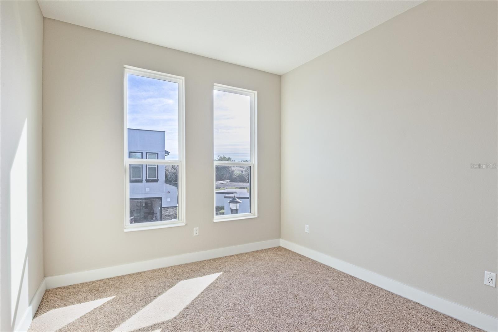 Image 26 of 34 For 1800 Houston Street 1