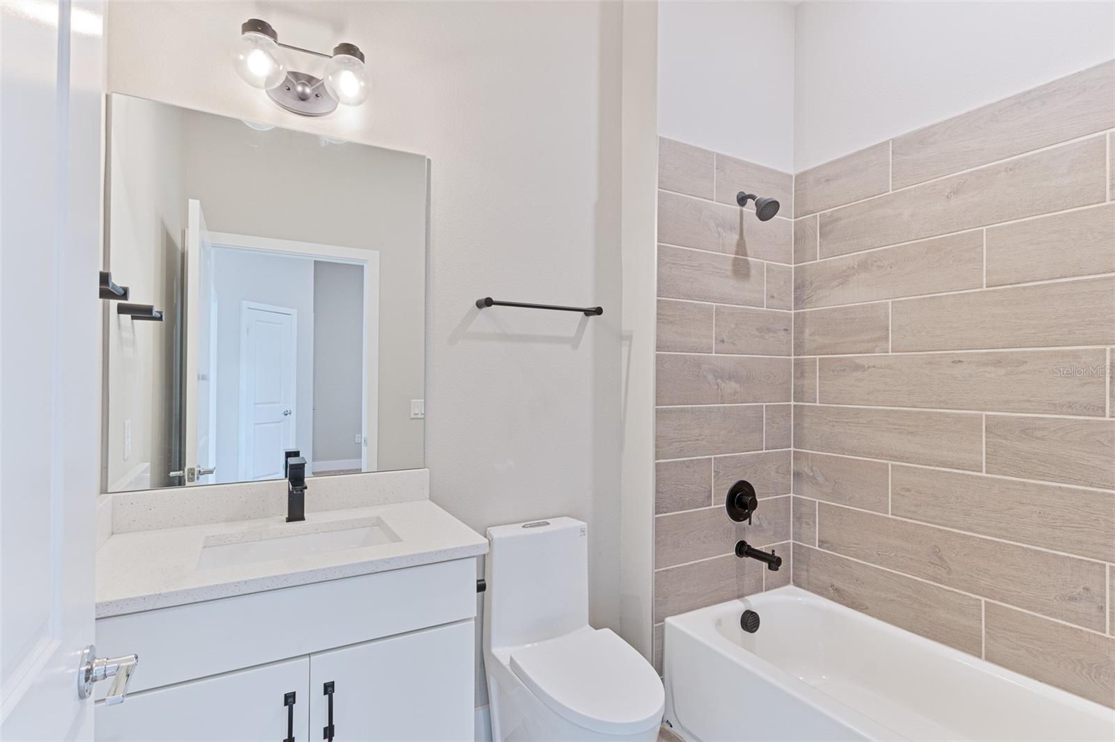 Image 27 of 34 For 1800 Houston Street 1