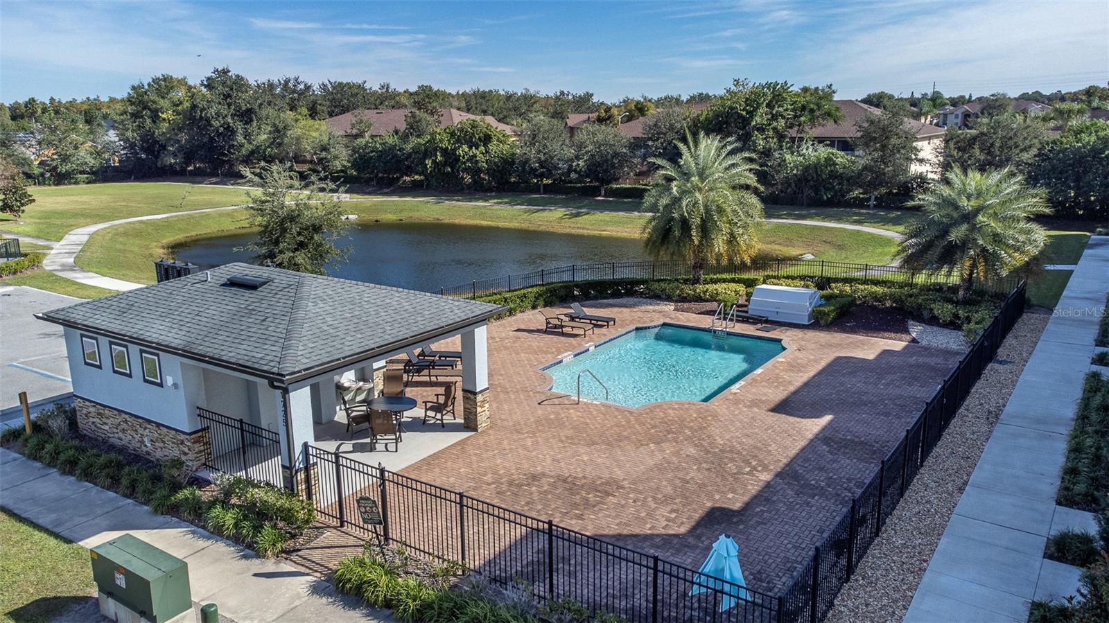 Image 29 of 34 For 1800 Houston Street 1