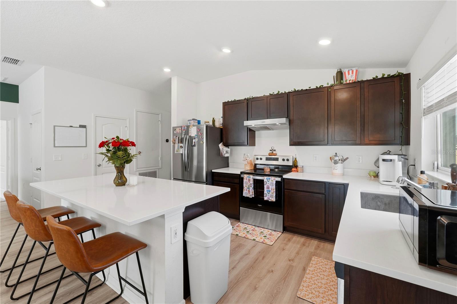 Image 9 of 37 For 1459 Geranium Drive