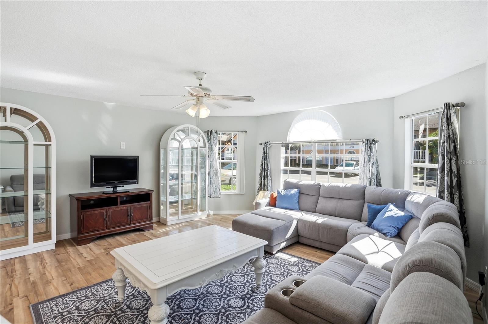 Image 11 of 41 For 2013 Royal Bay Boulevard 147