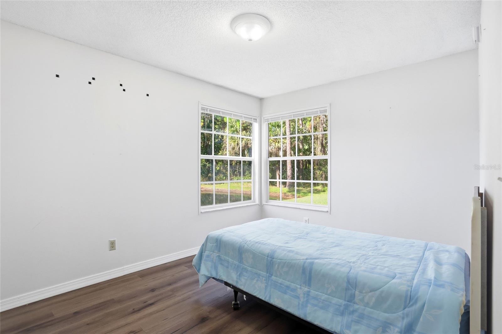 Image 26 of 41 For 2013 Royal Bay Boulevard 147