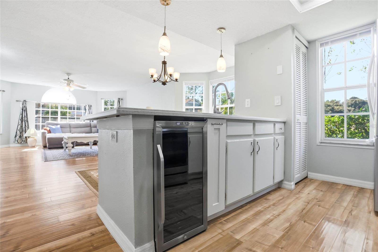 Image 4 of 41 For 2013 Royal Bay Boulevard 147